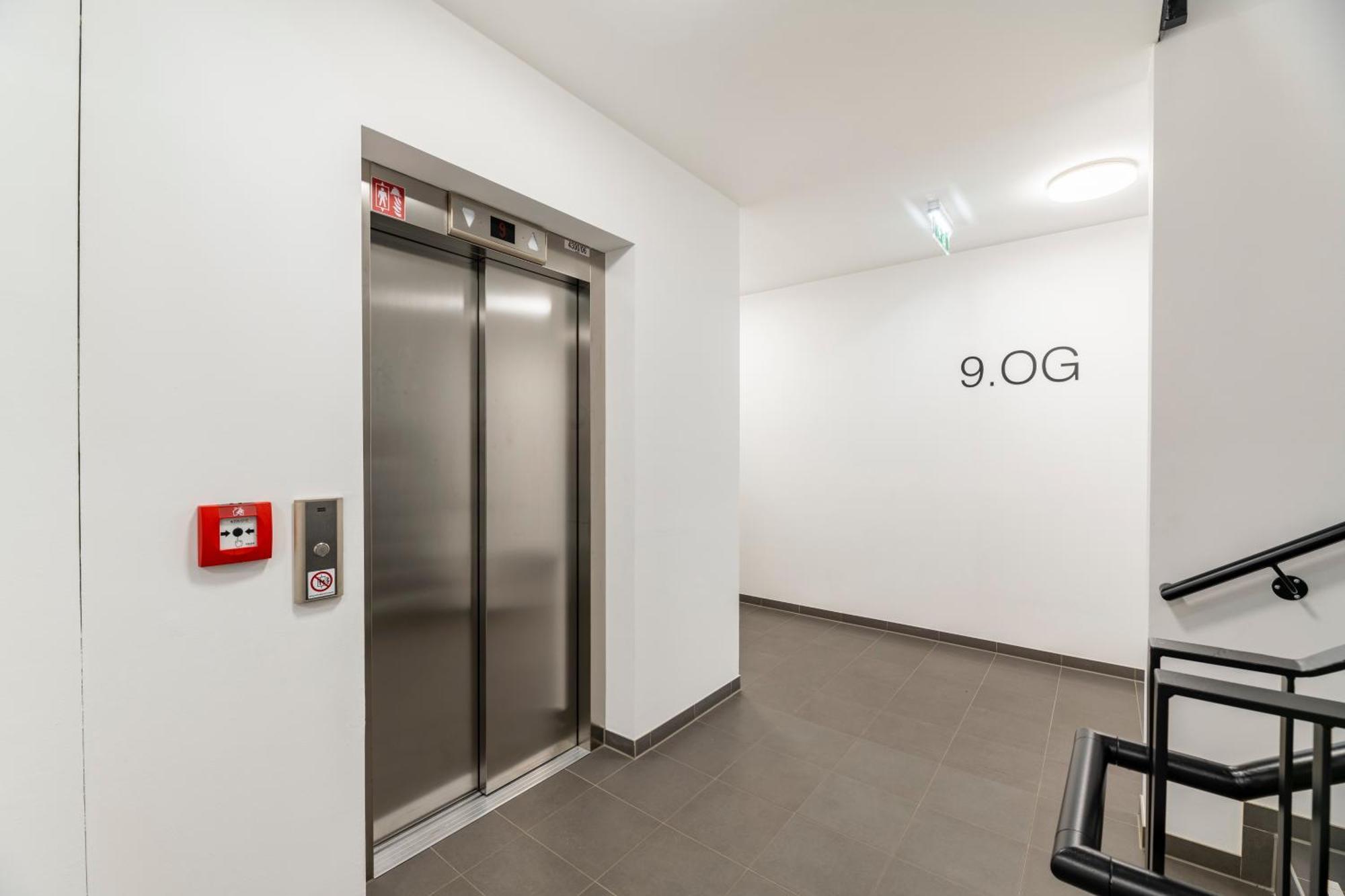 Edler Wohnraum Panoramablick 3 Sz Boxspringbetten, E-Ladestation, Kaffeevollautomat, Klima, Lift, Terrasse & 2Xtg Γκρατς Εξωτερικό φωτογραφία