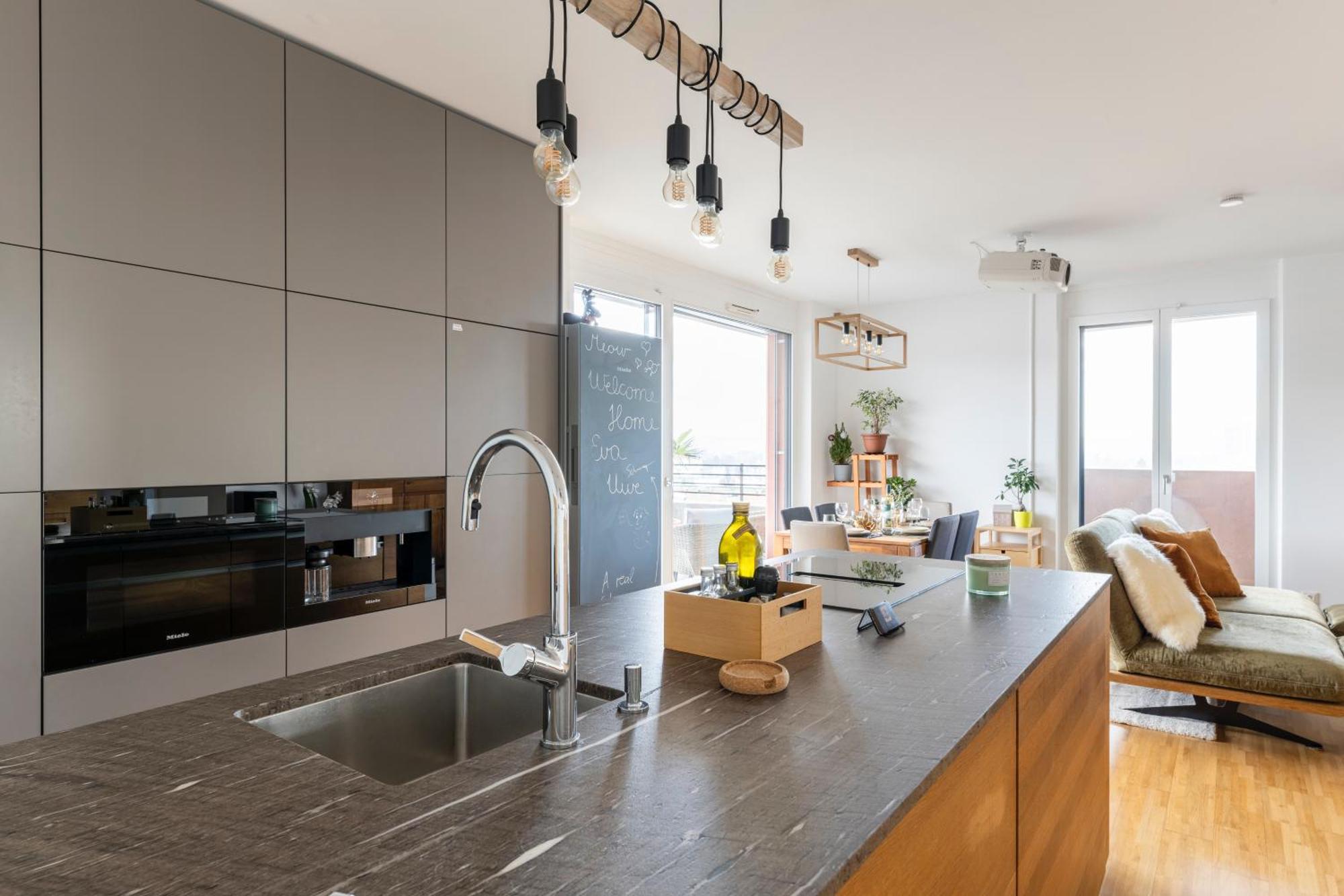 Edler Wohnraum Panoramablick 3 Sz Boxspringbetten, E-Ladestation, Kaffeevollautomat, Klima, Lift, Terrasse & 2Xtg Γκρατς Εξωτερικό φωτογραφία
