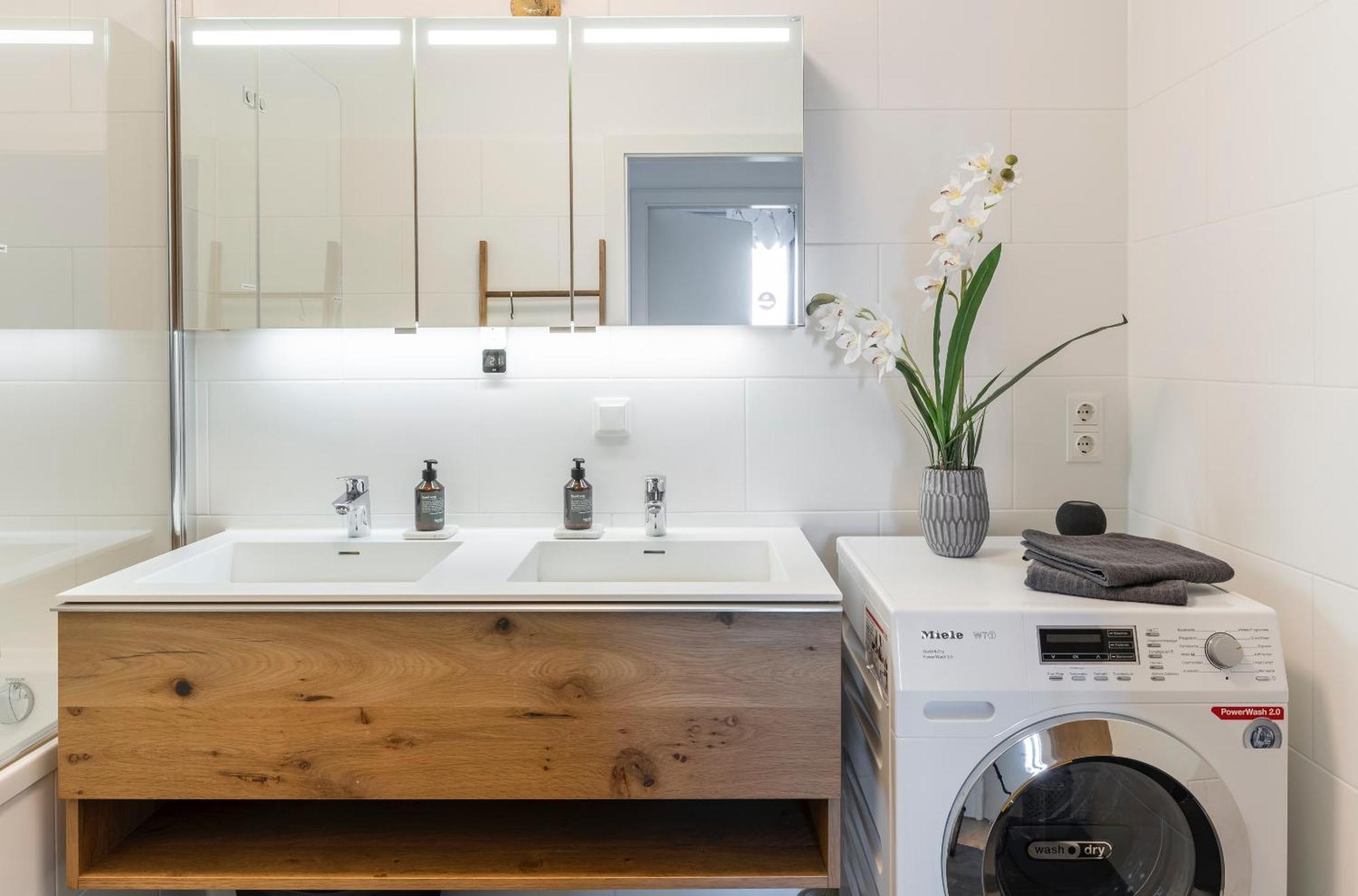 Edler Wohnraum Panoramablick 3 Sz Boxspringbetten, E-Ladestation, Kaffeevollautomat, Klima, Lift, Terrasse & 2Xtg Γκρατς Εξωτερικό φωτογραφία